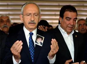 Kılıçdaroğlu Gazel Toprak'ın cenazesine katıldı