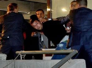 Kılıçdaroğlu'na yumruk atan saldırgan hakkında suç duyurusu