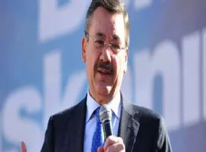 Melih Gökçek zaferini ilan etti!
