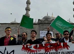 Mısır'daki idam kararları Eminönü'nde protesto edildi