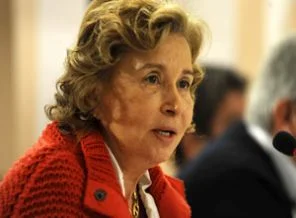 Nazlı Ilıcak'ı cevap vermeye değer bulmuyorum