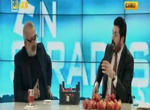 Savcı Sayan'dan CHP'ye elma ile gönderme yaptı