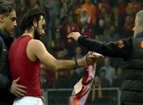 Selçuk'dan Mancini'ye şok hareket