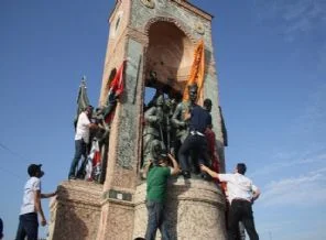 Taksim Dayanışması, Taksim'i Kabe'ye benzetti