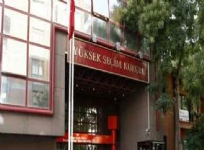 Türkiye'nin gözlerini diktiği YSK'da kim kimdir?