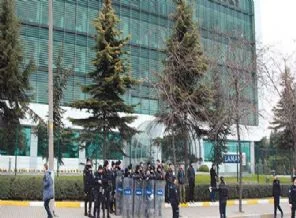 Zaman gazetesinde büyük panik