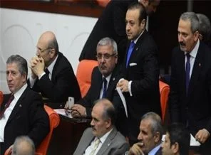 4 eski bakan 4 oylama 4 farklı sonuç