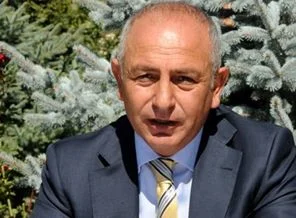 9 yıllık görevinden istifa etti!