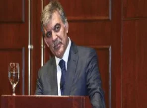Abdullah Gül o isme ağzının payını verdi