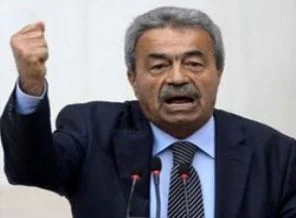 Açılın Kamer Genç geliyor!