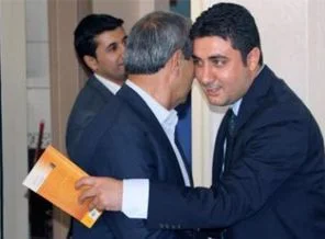 AK Parti'de istifaya Gülen'in kitabı ile geldi!