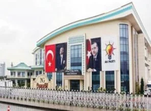 AK Parti kampa girdi