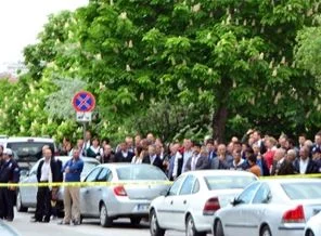 Ankara Adliyesi önünde panik