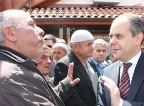 Bakan'a öyle bir espri yaptı ki...