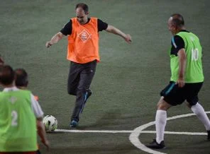 Bakan ve milletvekilleri futbol maçı yaptı