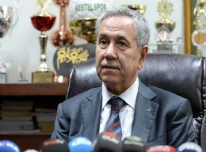 Bülent Arınç: Allah hepsini kahretsin