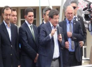 Davutoğlu, Ağrı'da miting düzenledi