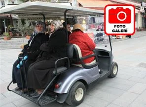 Eyüp Sultan Camii'ne golf arabalı servis