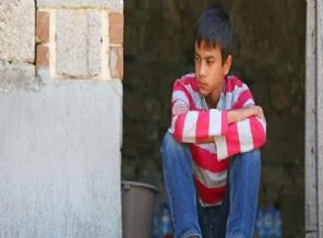 Faciadan sonra 16 yaşında yapayalnız kaldı!