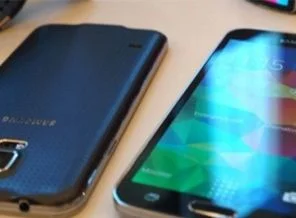 Galaxy S5 Google ile geliyor