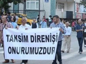Gezi eyleminde Türk bayrağı gerginliği