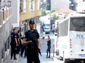 Gezi için Emniyet tam teçhizat