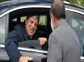Gül aile mezarlığını ziyaret etti