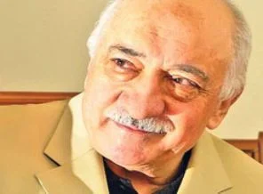 Gülen niçin ABD'de?