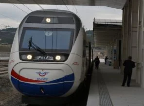 Hızlı Trene 200 kere sabotaj yapmışlar!