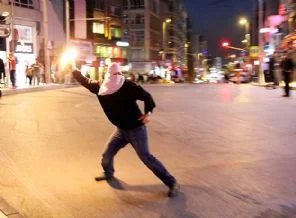İstanbul ve Ankara'da polis müdahalesi