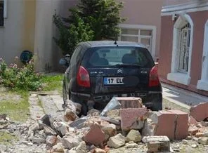 İşte depremin bilançosu: 321 yaralı