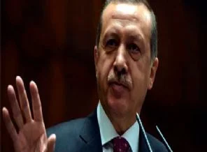 'Kibir abideleri siyasetçilere ders veremez'