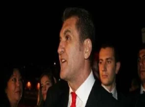 Mustafa Sarıgül Gençlik Kolları'nı 'sattı' mı?