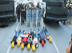 Namaz kılmak zurna çalmaktan önce gelir
