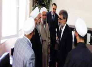 Oğur, Gulyabani görmüş gibi bahsedilen sakallıları yazdı