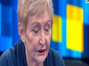 Pınar Kür'ün başörtülülerle ilgili sözleri cezasız kalmadı