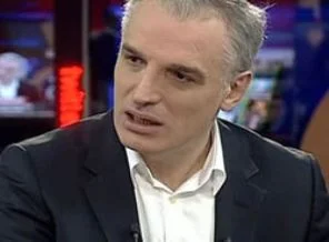 Sadece öfkeli değil zekaca da geri bir zihin!