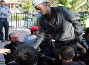 Siyasilerle görüşen işçiler memnun