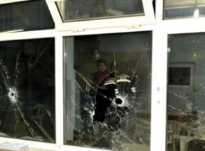 Sultangazi'de kahve tarandı: 3 ölü