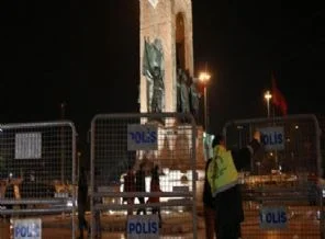 Taksim araç ve yaya trafiğine açıldı