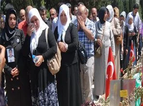 Uludereli anneler Soma'da gözyaşlarına boğuldu