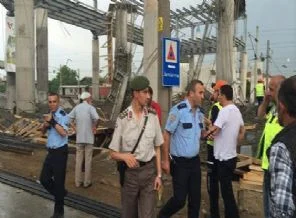 YHT istasyon inşaatı çöktü!