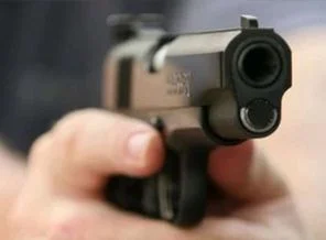3 yıl önce boşandığı eşini vurdu