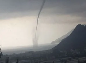 Antalya'da hortum korkusu