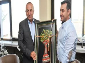 Bakan Çavuşoğlu'ndan MHP'li başkana ziyaret
