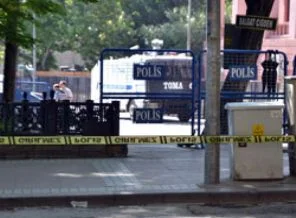 Başbakanlık yakınında bomba alarmı!