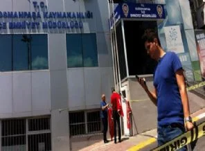 Bayrak indirmeye çalışan şahıs vuruldu