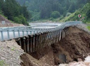 Bolu-Zonguldak yolu ulaşıma kapandı