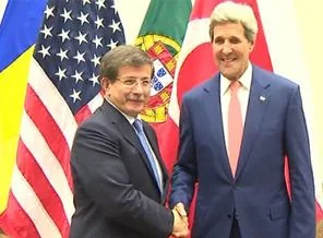 Davutoğlu, John Kerry ile görüştü