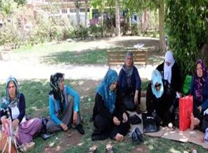 Diyarbakır'da annelerin eylemi sürüyor
